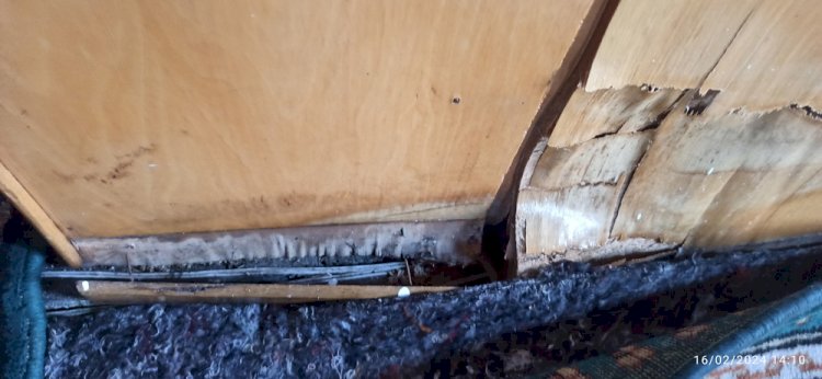 Köyümüz Merkez Camisi'nde Ahşaplar Patlamaya Başladı