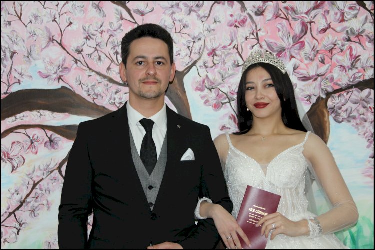 Köyümüz komşularımızdan Kemal Seyhan'ın küçük oğlu (Sinan Seyhan) dünya evine girdi.