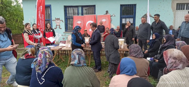 Köyümüz Okul Bahçesinde Yöresel Ürün Yetiştiriciliği Adına Toplantı Yapıldı