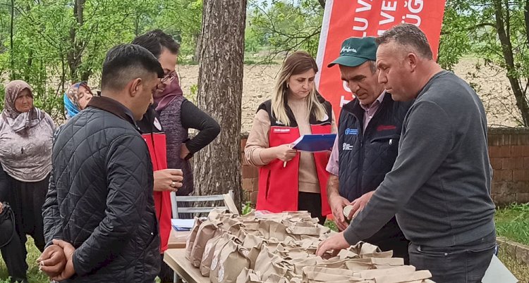 Köyümüz Okul Bahçesinde Yöresel Ürün Yetiştiriciliği Adına Toplantı Yapıldı